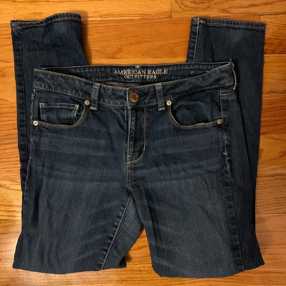 Dark wash American Eagle skinny jeans